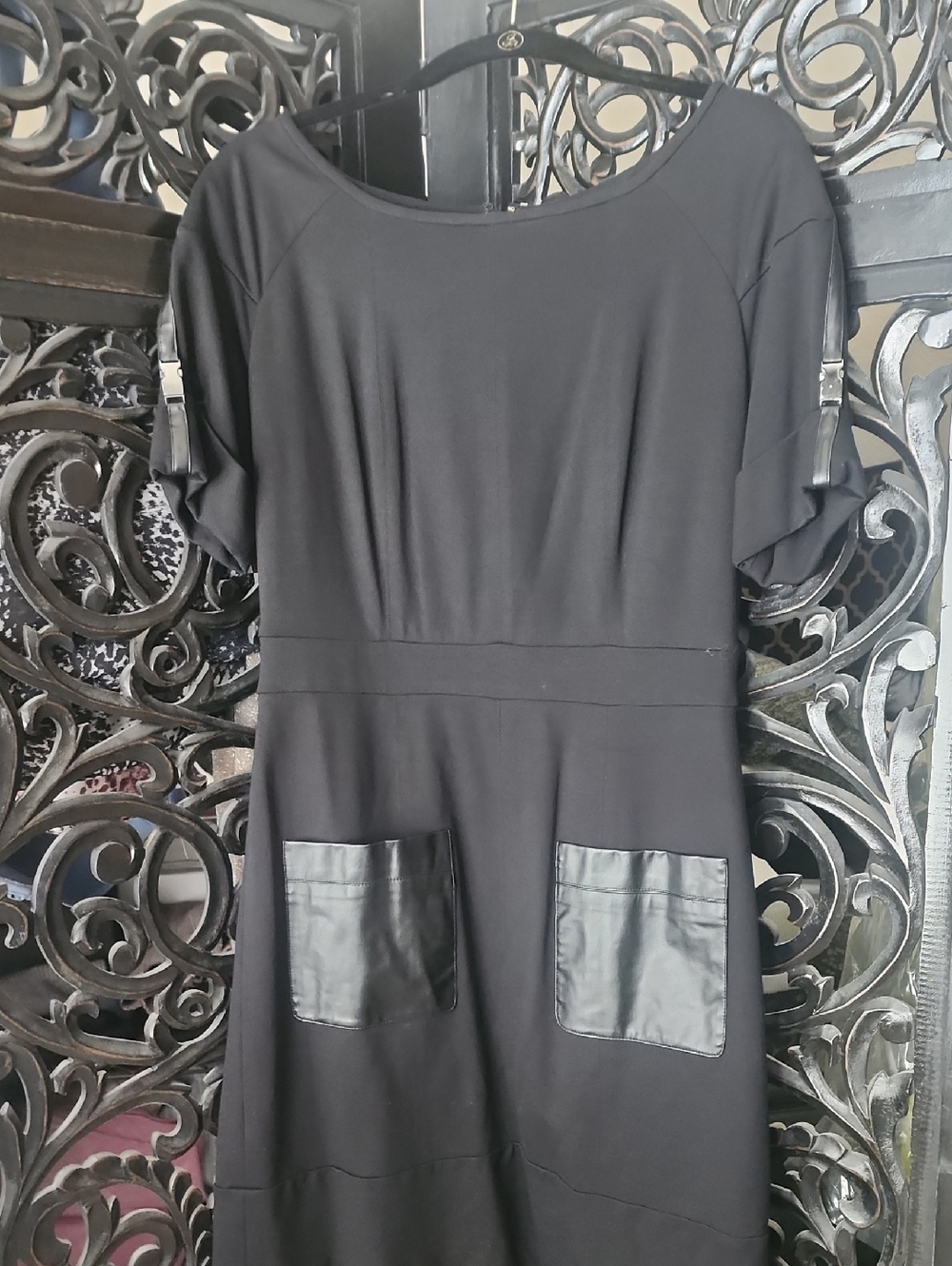 Vince Camuto LBD Leather Details Size 8